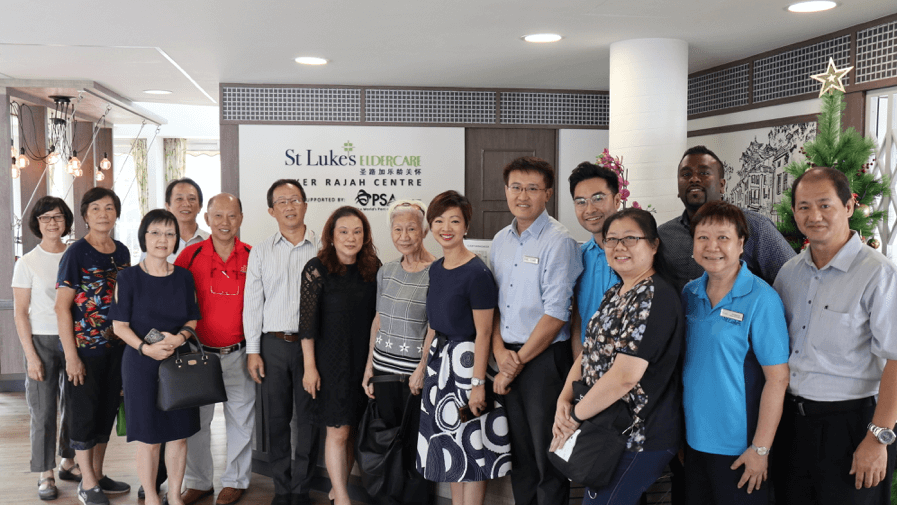 Ms Foo Mee Har's visit to St Luke's ElderCare Ayer Rajah Centre