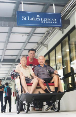 Mr Yeo and Mr Chong reminiscing the Kampong days as they rode on the trishaw.